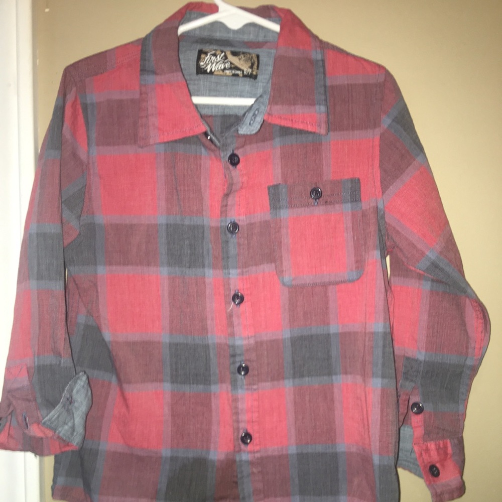 Boys long sleeve-size 6/7